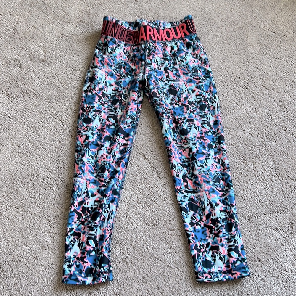 NWOT under armour cropped leggings size medium